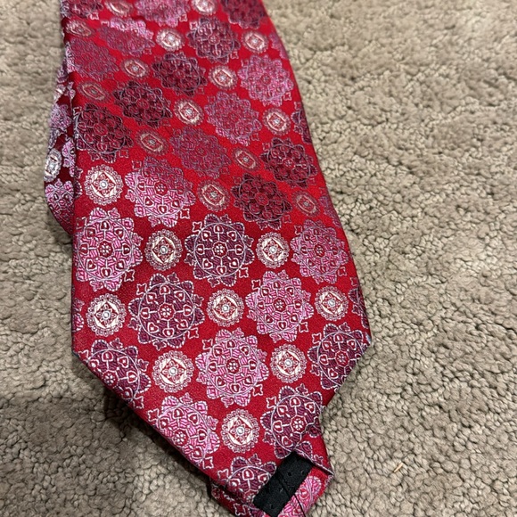 MENS RED SILK TIE - Picture 2 of 4